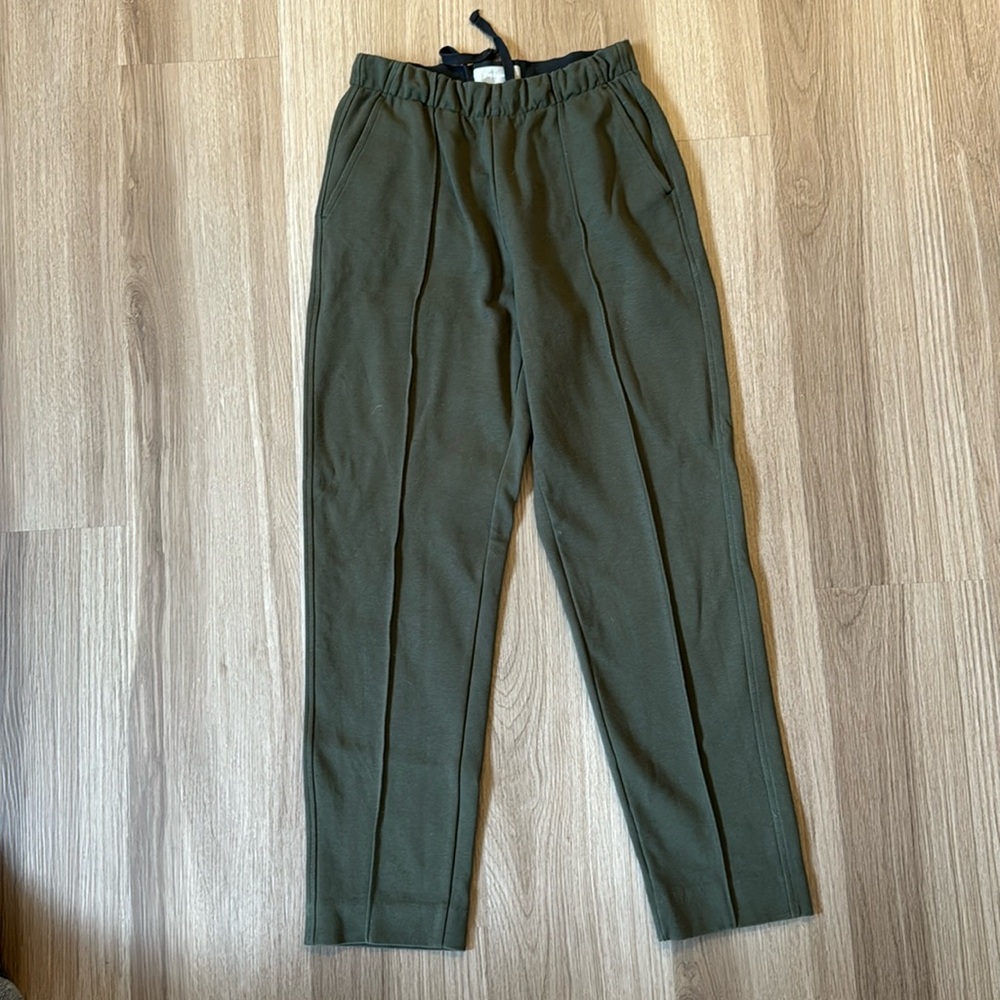 Everlane’s Dream Pant